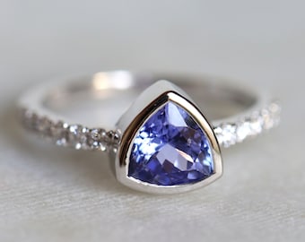 Tanzanite engagement ring, tanzanite ring, gold engagement ring, anniversary ring, promise ring, rose gold tanzanite ring. trillion cut