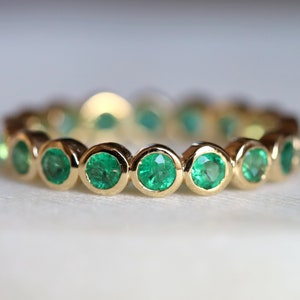 Elegant Zambian Emerald Eternity Wedding Band | Dainty Stacking Ring | Full Eternity May Birthstone Ring | Stunning Emerald Wedding Ring