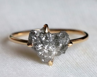 Raw Diamond ring, Grey Diamond ring, Gray Rough Diamond ring, Raw Diamond engagement ring, gold Diamond ring, 2 carat Diamond, Rough diamond