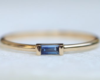 Blue sapphire baguette ring - Sapphire ring - Baguette sapphire ring - Baguette ring - Stacking ring - Blue sapphire - Dainty sapphire ring.