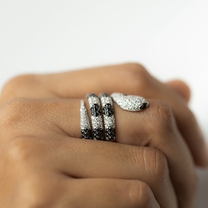 Diamond Pave Snake Ring, 14K Solid Gold, Black & White Diamond Ring, Vintage Style Engagement Ring, Gift for Her