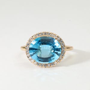 Swiss Blue Oval Topaz Engagement Ring, Halo Topaz Ring, 14K Solid Gold Ring in Swiss Blue Topaz, Anniversary Vintage Gift for Her, Proposal.