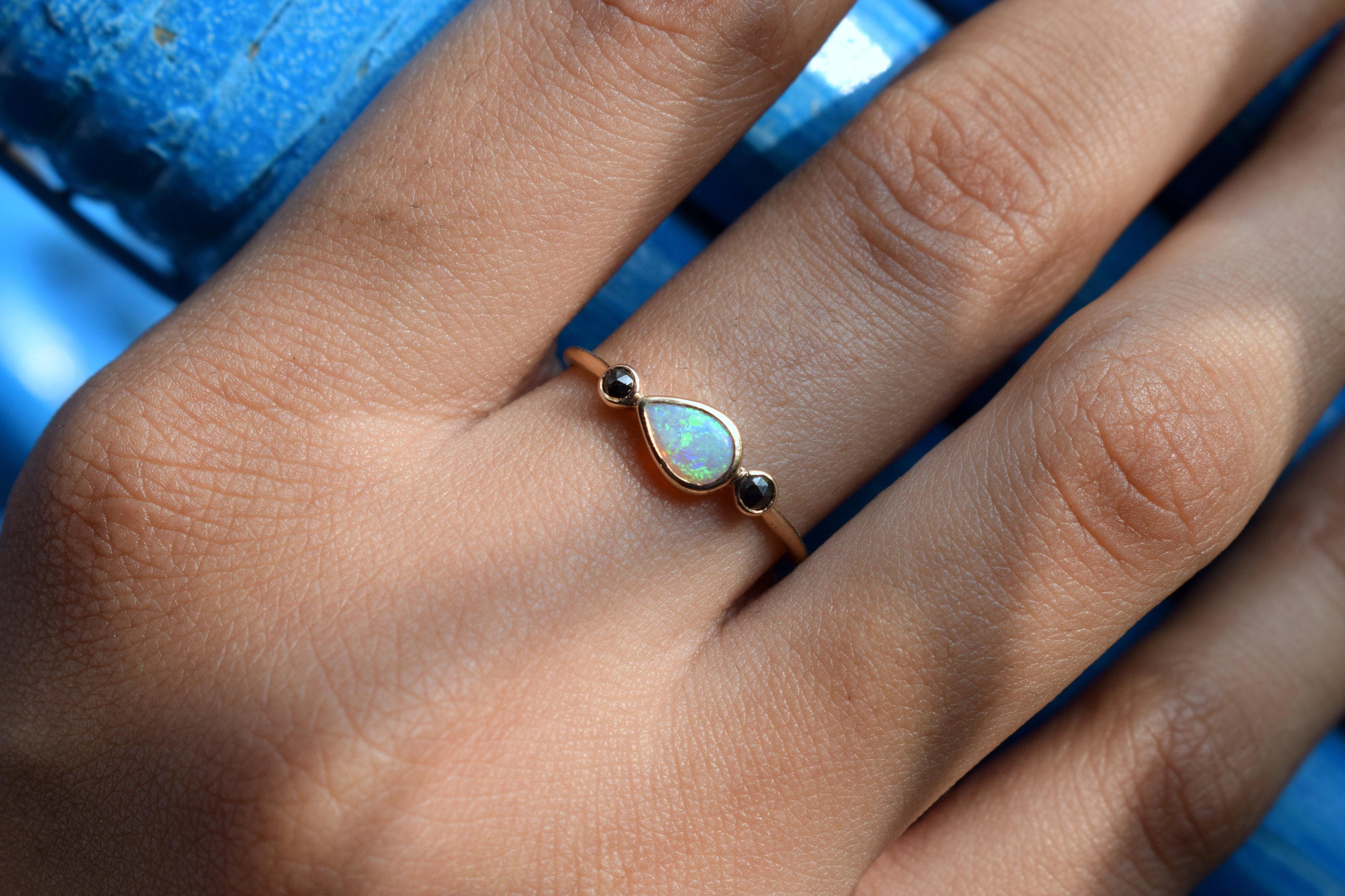 ゴールドリング オパール風石付き ビズー公式】オパール ダイヤモンド K18(18金) リング フラヴィ | 希少