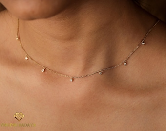 Elegant lagerhalsband: Massivt 14k guld med diamanter (justerbar längd)