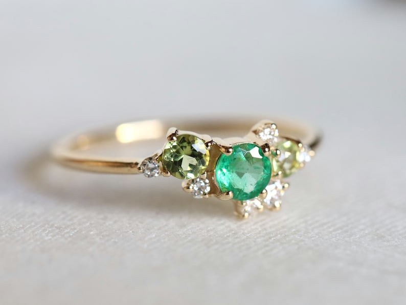 Emerald and Peridot Cluster Ring Cluster Engagement Ring - Etsy