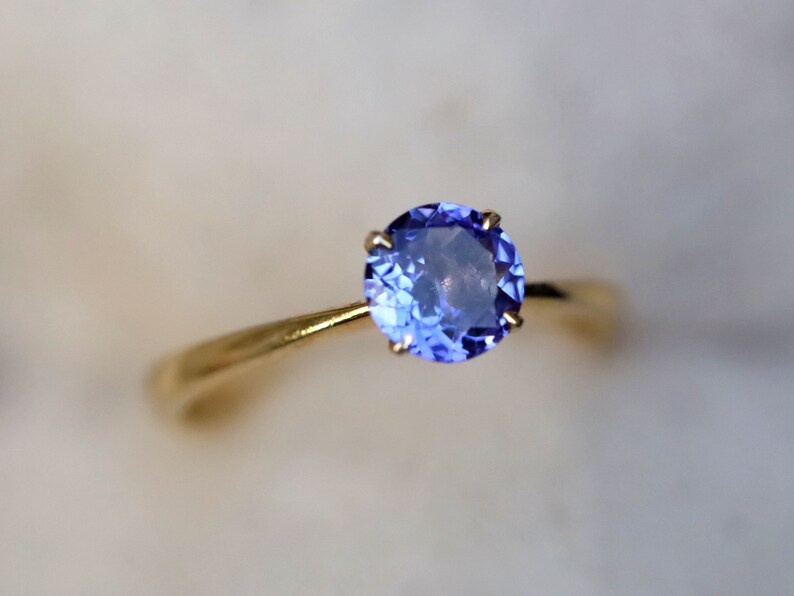 YoTreasure Tanzanite Solitaire Ring - Solid 925 Sterling Silver Gold Plated, 4.5x6.5mm Gemstone, Gift For Women