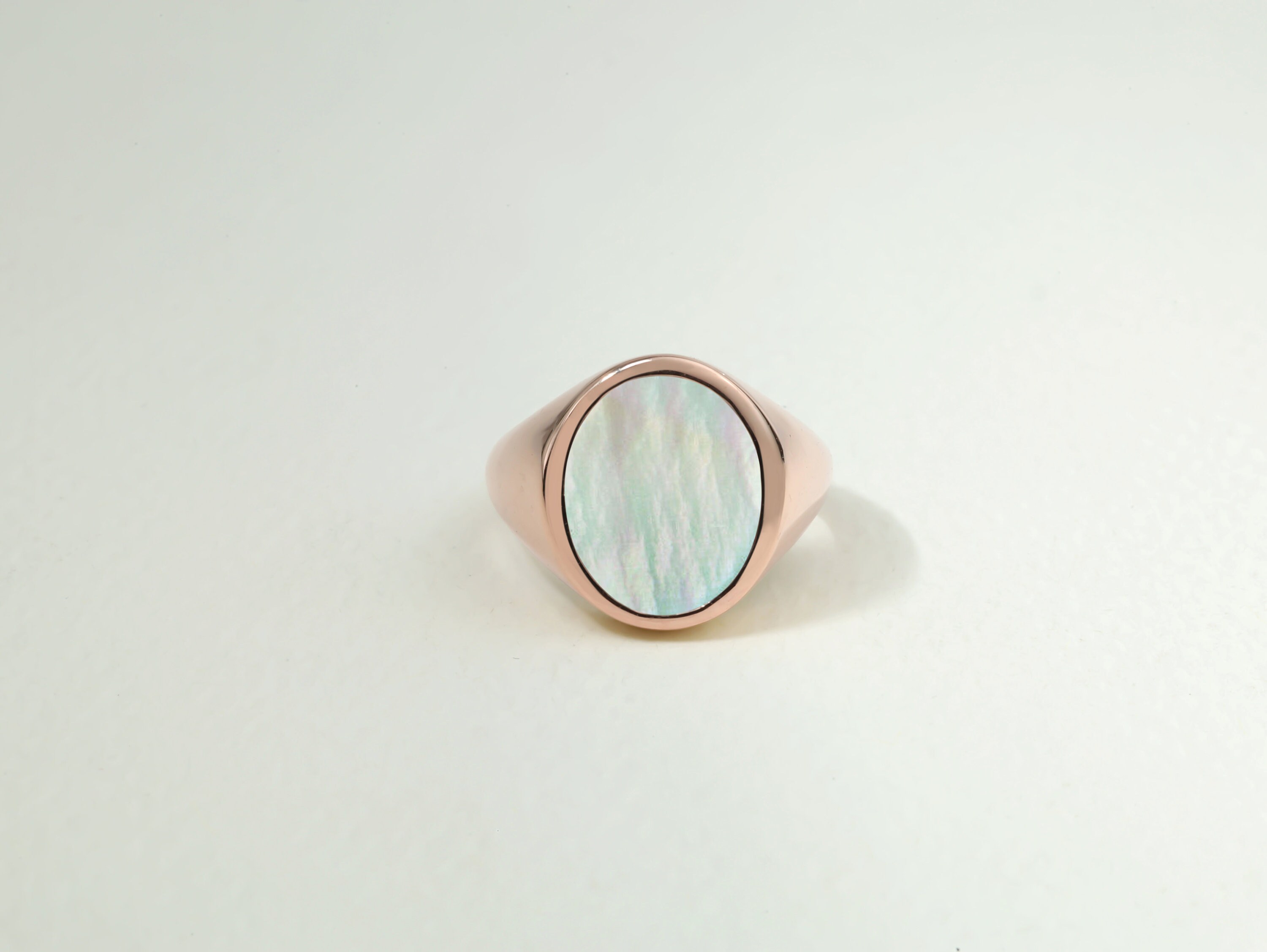 【関税込み】Oval Signet Ring - Mother of pearl and gold YL-40041105-4_A_grande.jpg?v=