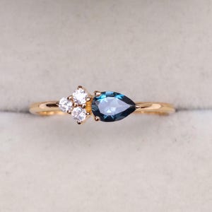 London Blue Topaz Cluster Ring with Moissanite | 14K Solid Gold