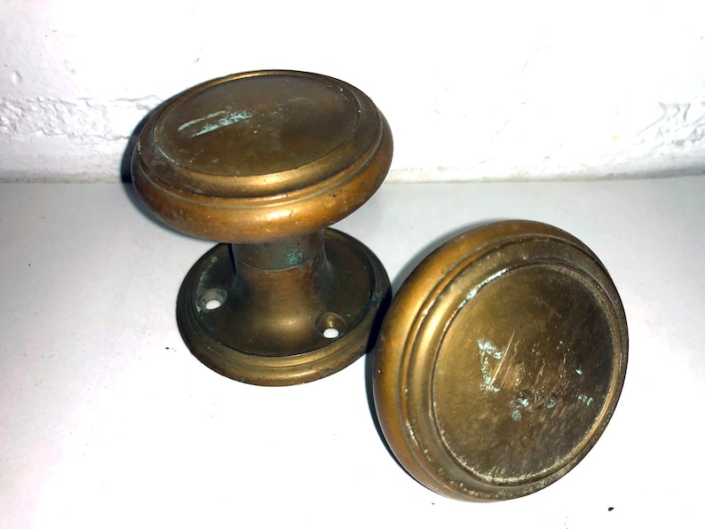 Antique Solid Brass Door Knobs & Rosette Escutcheon - Set of 2 bild 1