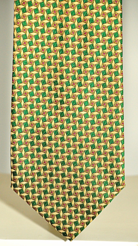 Sisters Fountain rare vintage tie 100% silk