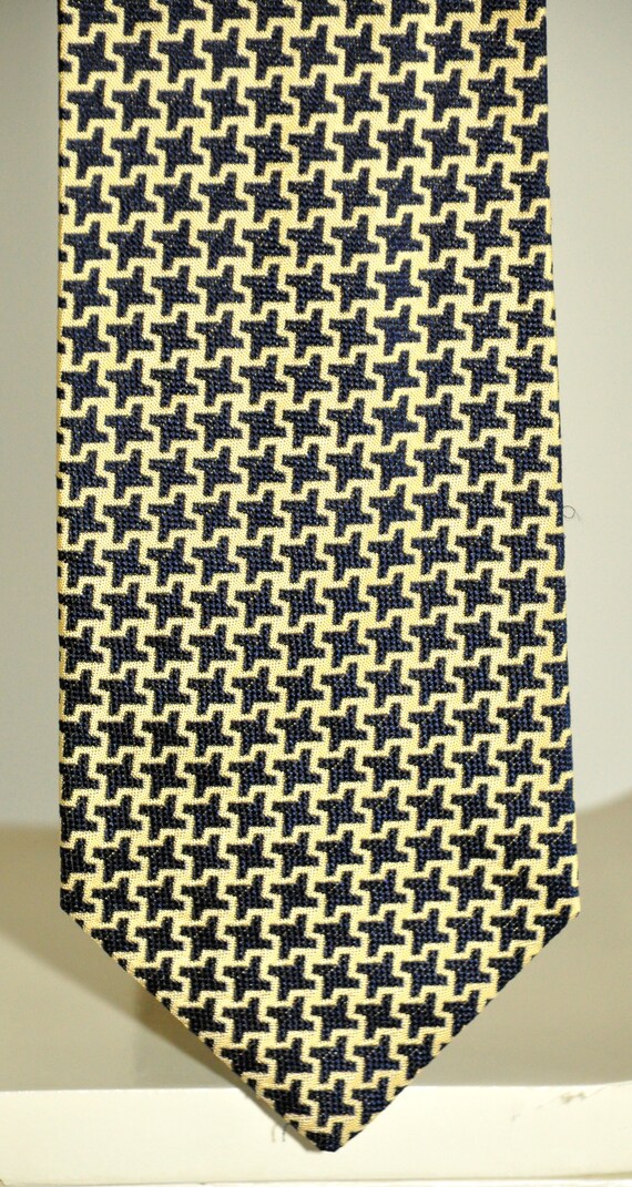 Boss Hugo Boss vintage rare tie 100% silk - image 1