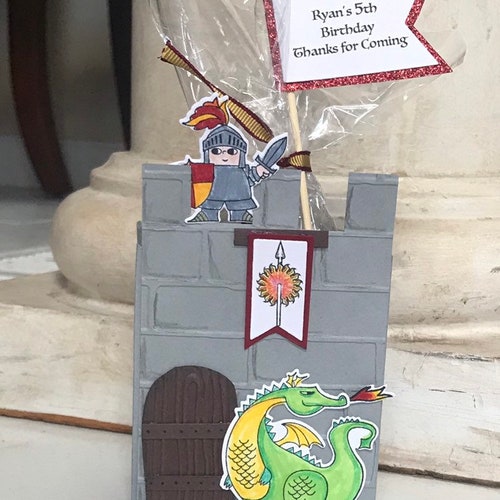 Les chevaliers, les dragons et les châteaux préfèrent se farcir avec des produits comestibles ou de petits cadeaux