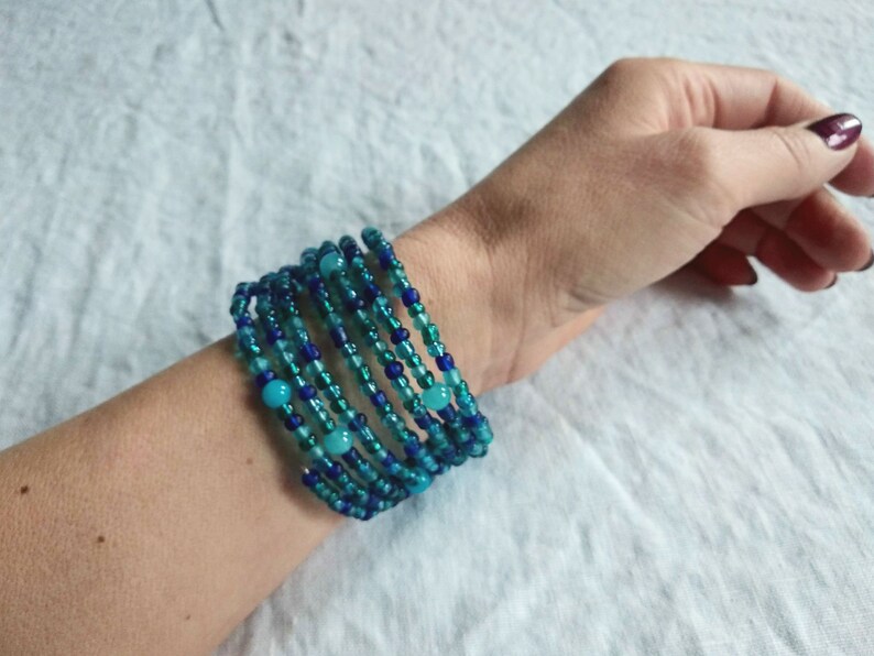 Sea wave Fiesta Memory Bracelet of glass seed beads