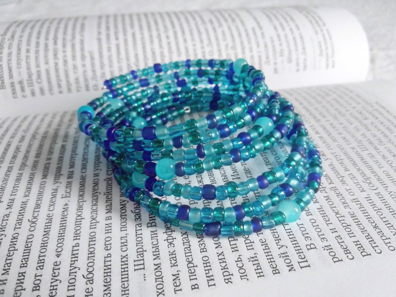 Sea wave Fiesta Memory Bracelet of glass seed beads