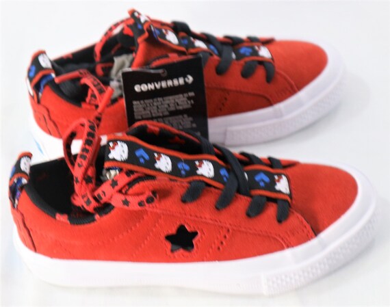 hello kitty converse one star