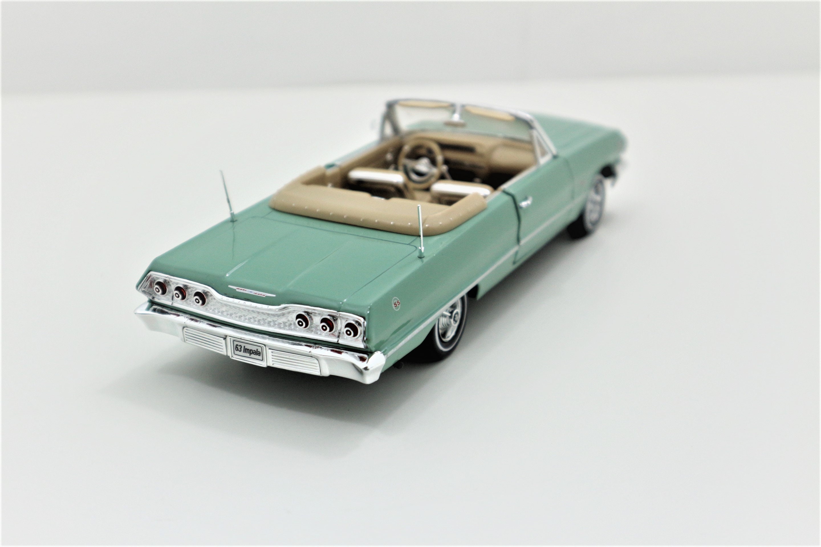 1963 Chevrolet Impala Model Car Die cast 1 24 Schaal Groen