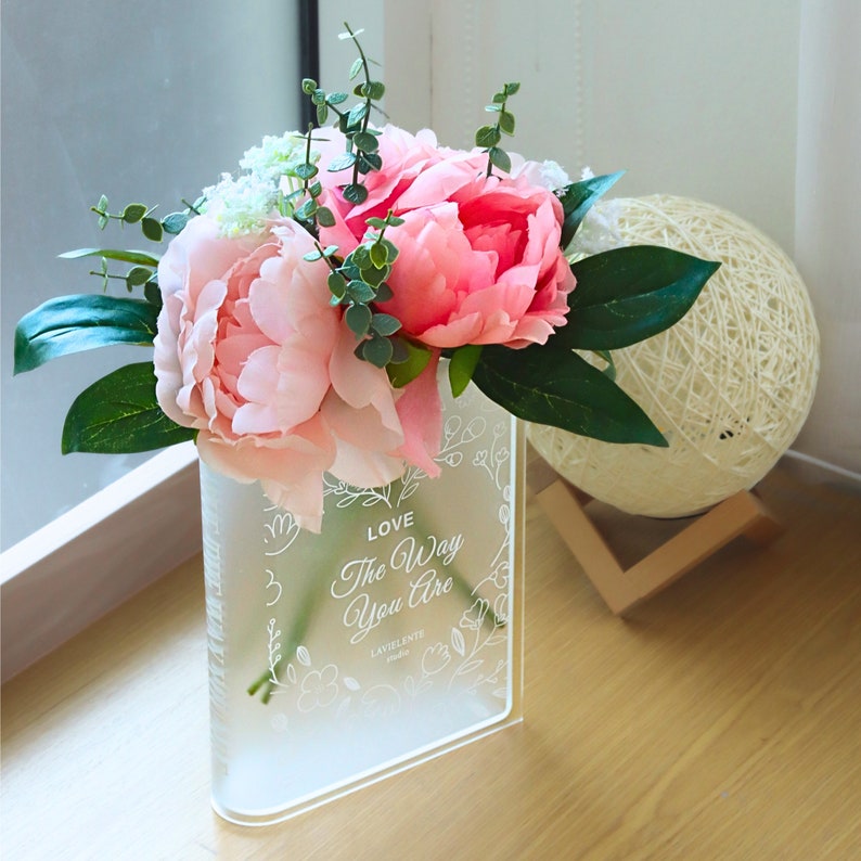 blooming acrylic flower vases designed by LaVieLente Style