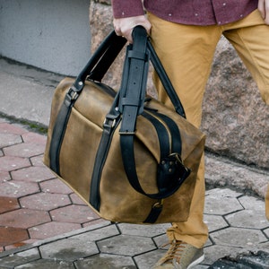Borsa da viaggio personalizzata per uomo, borsone in pelle fatto a mano, regalo per uomo migliore, borsa da viaggio in vera pelle, borsone in pelle marrone, borsone da viaggio in pelle