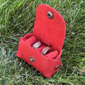 Personalized Ring Bearer Bag, Wedding Ceremony Attachment for Dog Collar, Custom Pet Collar Pouch to Carry Wedding Rings, Leather Ring Bag