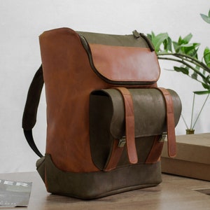 Engraving Leather Laptop Backpack, Handmade Leather Bag for Laptop 15.6&quot;, Personalized School Backpack, Custom Leather Backpack, Bday Gift