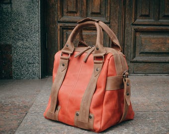 Leather Duffel Bag for Women, Personalized Weekender Bag as a Gift for Wife, Overnight Bag as a Women Gift, Personalized Travel Bag for Mom