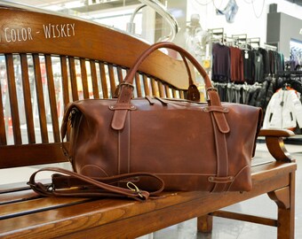 男性用ウィークエンダーバッグ、レザーダッフルバッグ、パーソナライズレザートラベルバッグ、男性用ダッフルバッグ、彫刻入りジムバッグ、男性用オーバーナイトバッグ