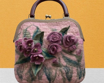 “Les Fleurs” clutch bag