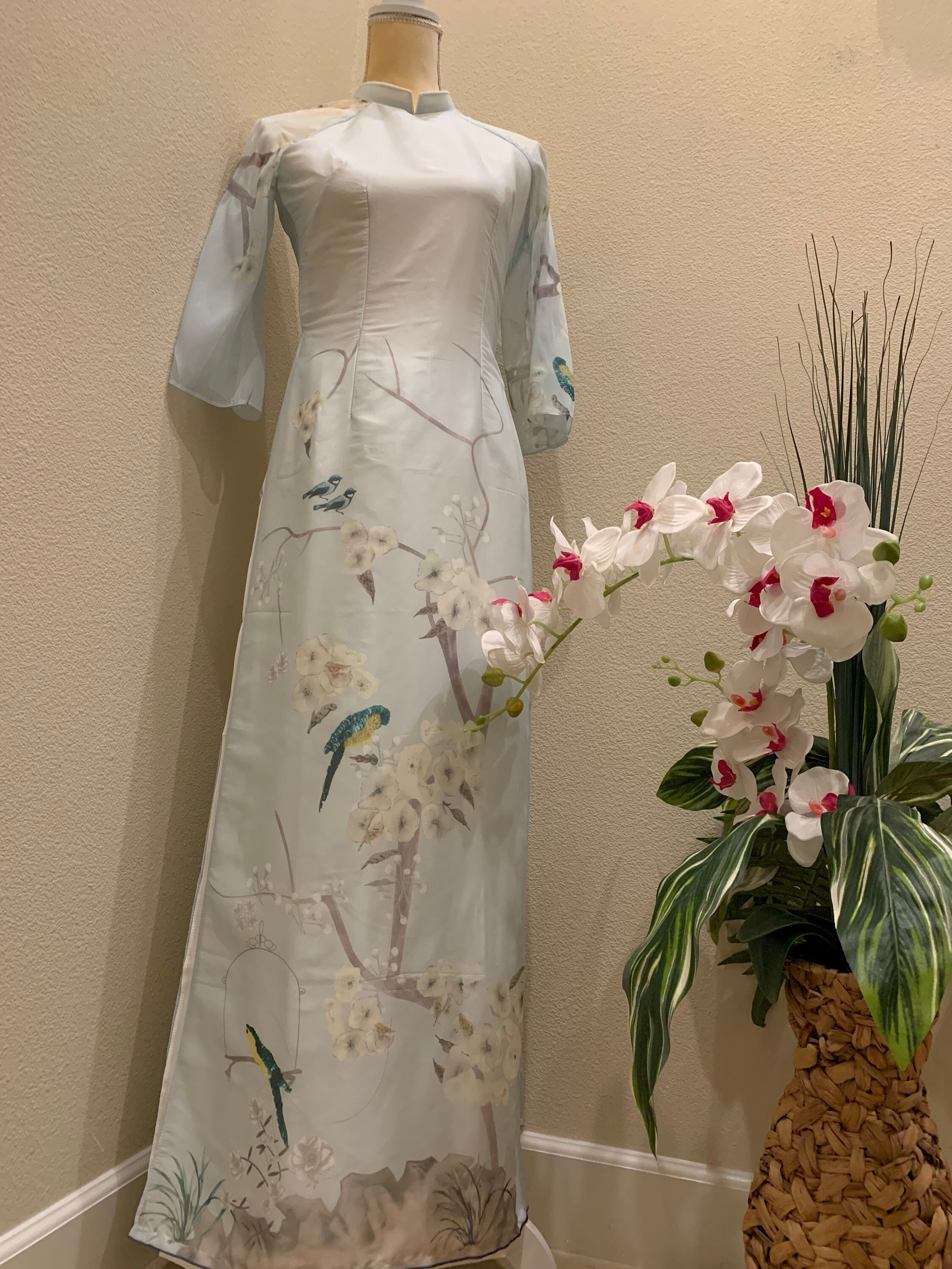 No 383(ベトナムアオザイ/Áo dài Việt Nam) Green Vietnamese Modern Ao Dai Set | Pre-made Vietnamese Ao