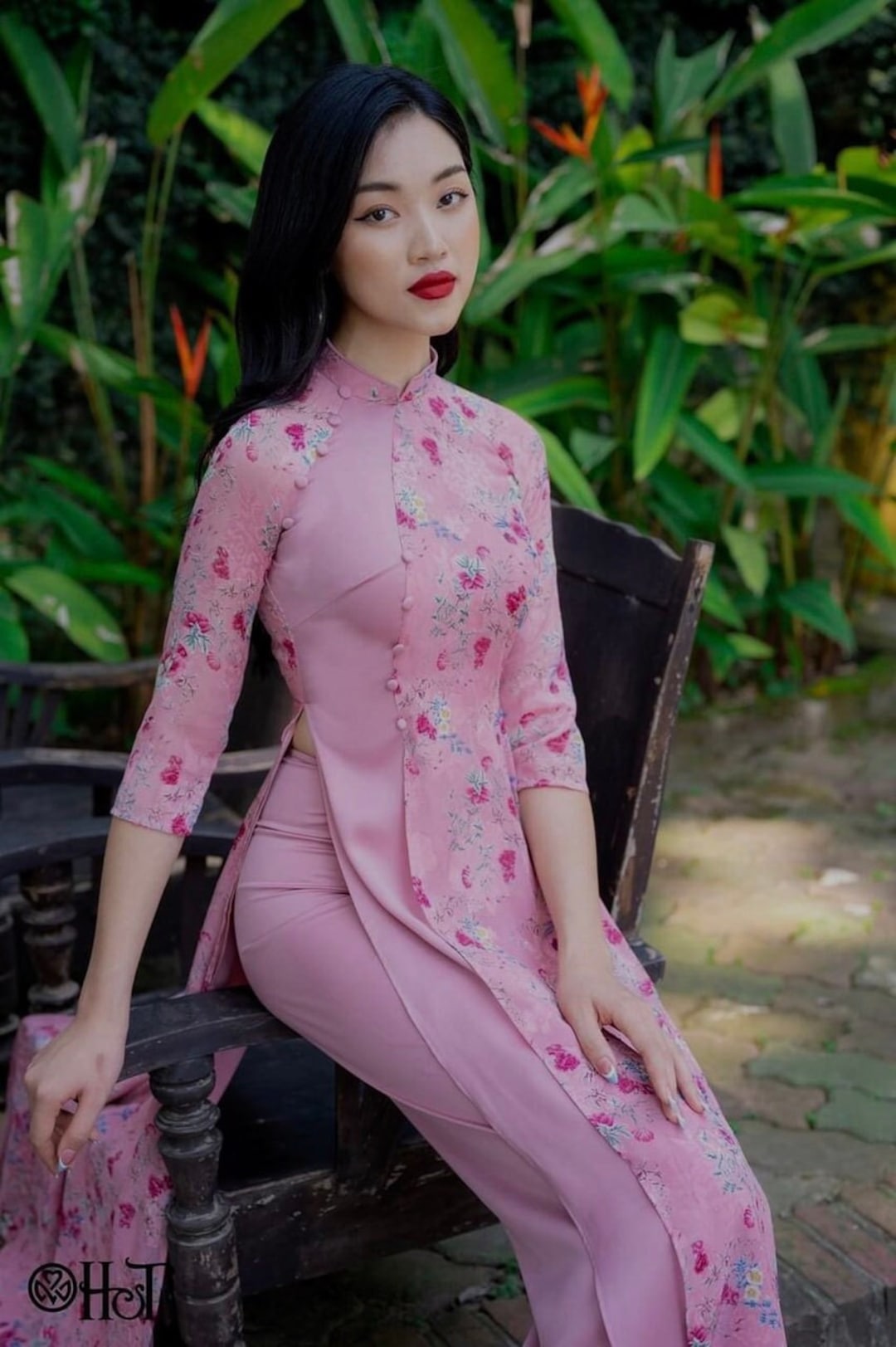 Elegant Pink Ao Dai Vietnamese Voan Long Dress with Matching Pants - High  Quality and Fast Shipping