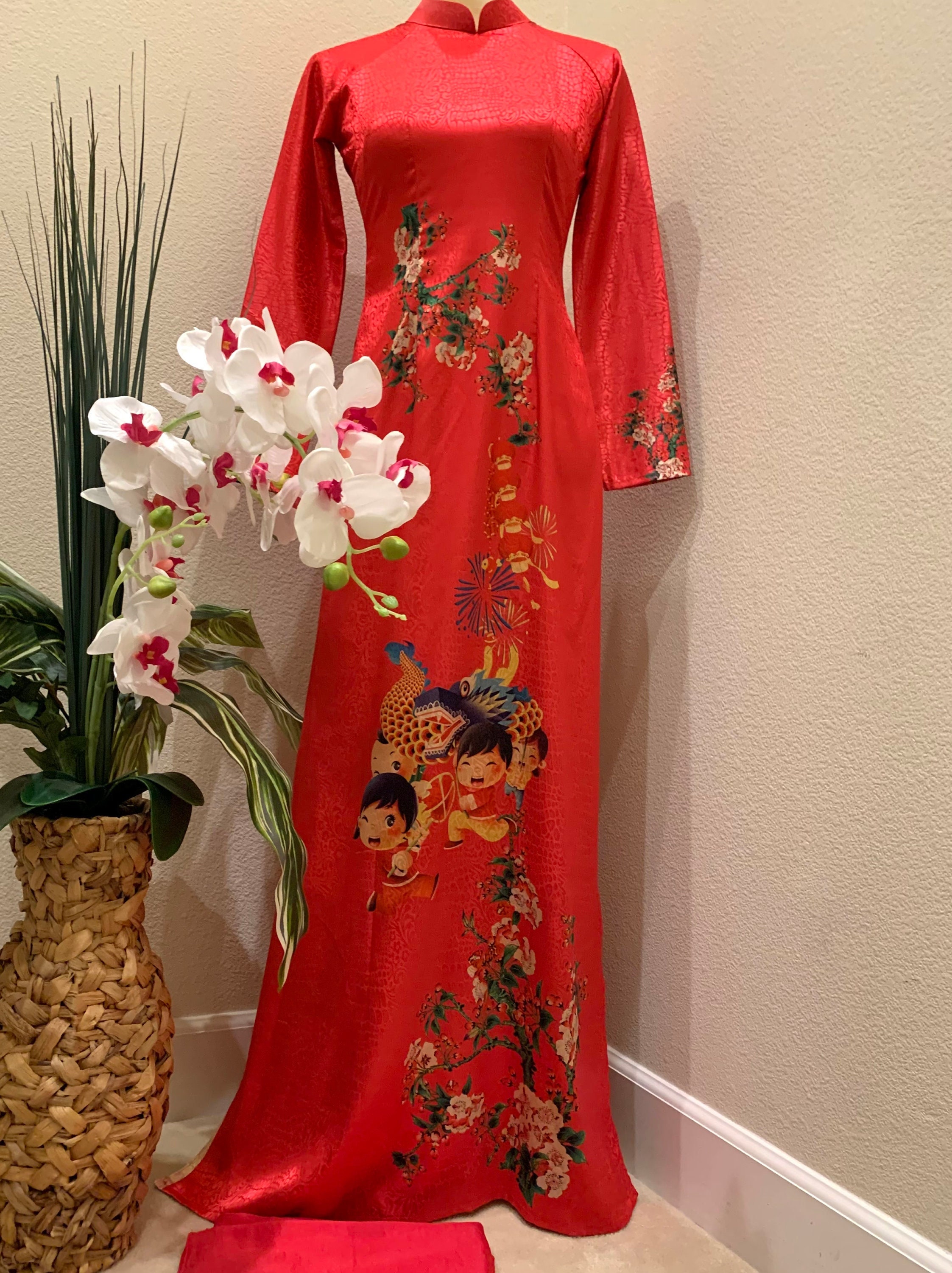 Ao dai tet sales