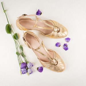 Gold flapper deals shoes