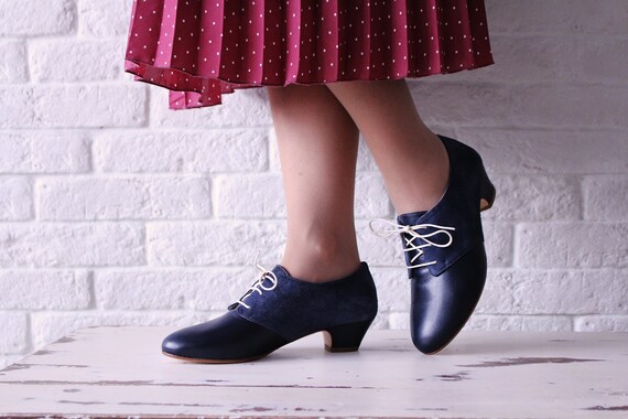 navy lace up shoes womens