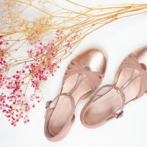 T-strap Heels 3.5 cm, Women&#39;s Leather Sandals, Vintage Swing Shoes, Mary Janes - Rose Gold