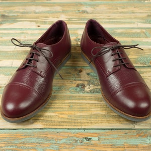 Chaussures pour hommes de style derby élégant rouge bordeaux, chaussures en cuir naturel, style oxford vintage image 3
