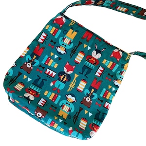 Send Your Little One Back to School with This Adorable Animal Band Insulated Lunch Bag