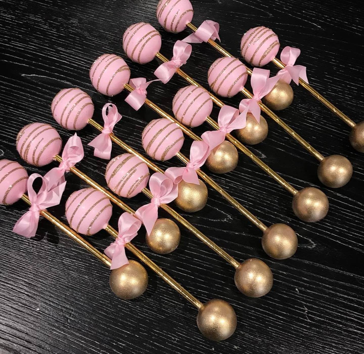 baby rattle cake pops