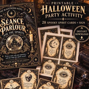 Puede incluir: Un conjunto de actividades imprimibles para fiestas de Halloween que incluye un cartel grande titulado The Blackthorn Hotel Seance Parlour Ask The Spirits y 28 cartas de espíritus. Las tarjetas muestran ilustraciones numeradas con lunas, ojos y calaveras.