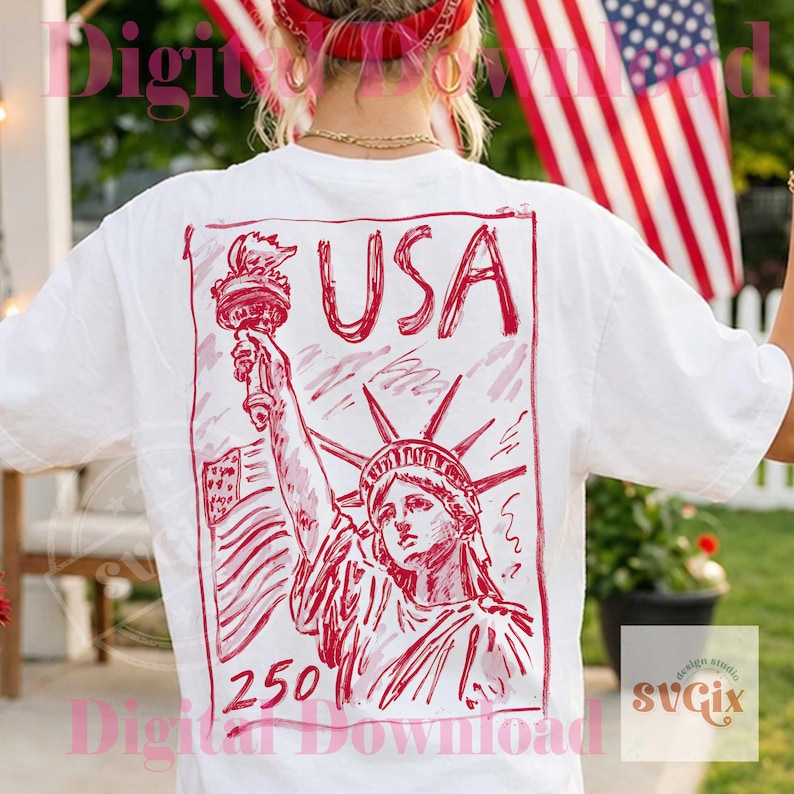 K&ouml;nnte beinhalten: Wei&szlig;es T-Shirt mit einer roten Grafik der Freiheitsstatue und dem Wort "USA". Die Grafik befindet sich in einem rechteckigen Rahmen. Die Zahl "250" befindet sich darunter. Das Shirt ist ein l&auml;ssiger Stil.