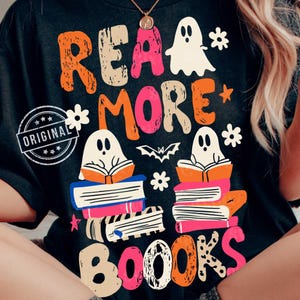 Leer más Boooks Png, Fantasma leyendo SVG, Amante de los libros Halloween, Retro Halloween Png, Abucheo Halloween Png, Ratón de biblioteca Png, Profesor Halloween