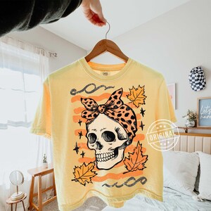 PNG de calavera con lazo de otoño, PNG de mamá de otoño, PNG de calavera de Halloween, PNG de Halloween retro, PNG de Halloween preppy, PNG de otoño occidental, PNG espeluznante y lindo imagen 7