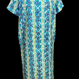 Beautiful Vintage 60’s Hawaiian day dress