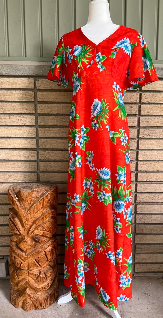 Vintage Royal Hawaiian Dress