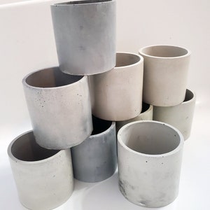 10 Marbled Concrete Vessels