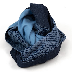 Blue Seigaiha / Blue Modern Waves Men's Snood Seigaiha Bleu