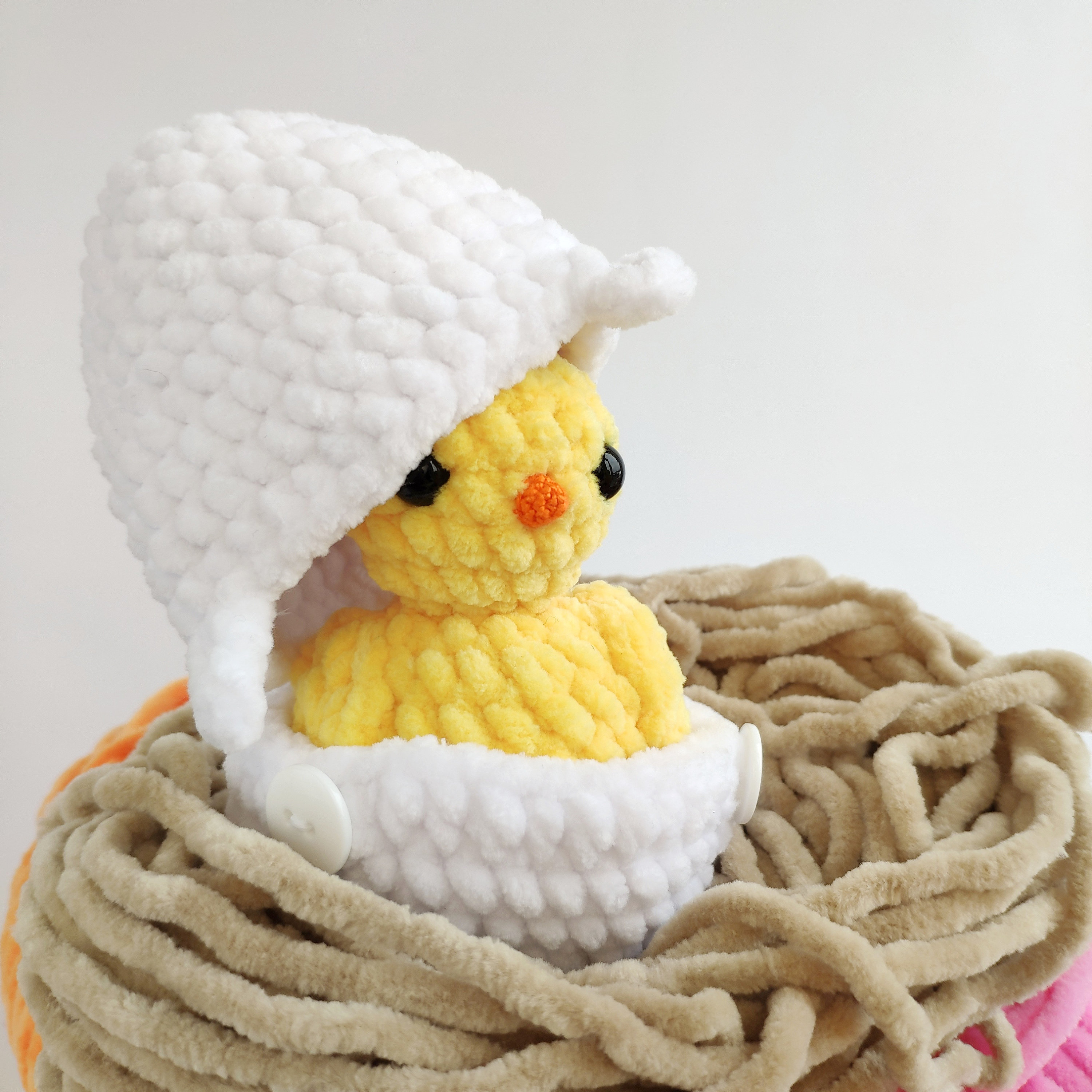 CROCHET CHICKEN PATTERN Amigurumi baby chick in egg surprise | Etsy
