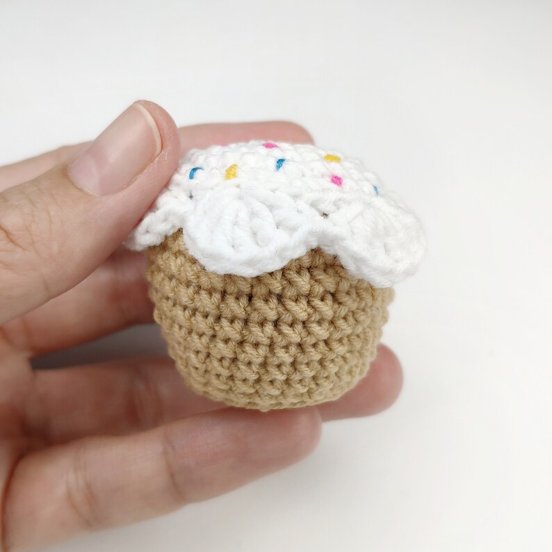 CROCHET CUPCAKE pattern free amigurumi pattern amigurumi play food pattern Crochet food PDF pattern Easter decoration