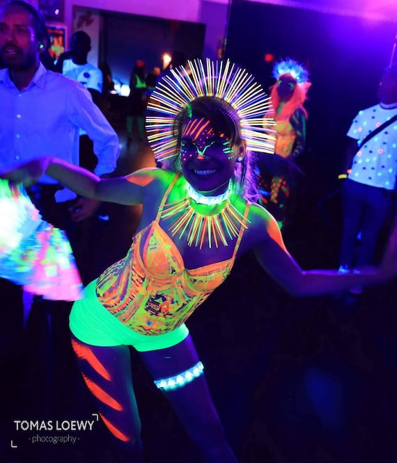 What To Wear To A Blacklight Glow Party