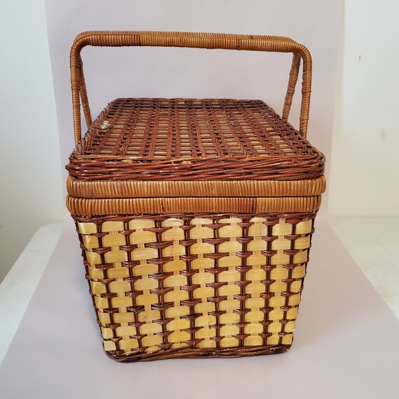 Large Wicker 2 Tone Picnic Basket Complete with D… - image 6