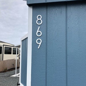 Letras estreitas de números de casas modernas Art Déco de 3,5 polegadas