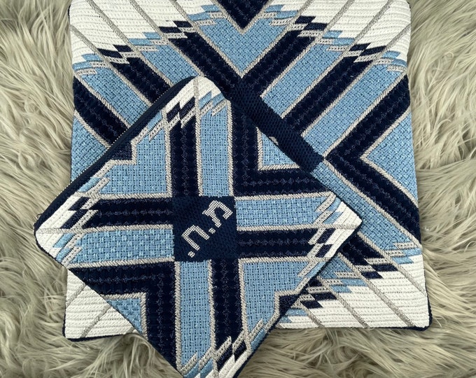 Needlepoint Handpainted Geometric Canvas: Tefillin, Tallit Bag Set (GEO-2557  Blue )